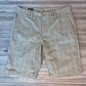 O'Neill Men's Green Plaid Flat Front‎ Relaxed Fit Bermuda Short Size 34
